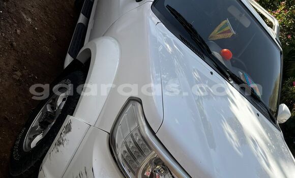 Acheter Occasion Voiture Peugeot Partner Blanc à Dakar, Dakar Acheter Occasion Voiture Peugeot Partner Blanc à Dakar, Dakar