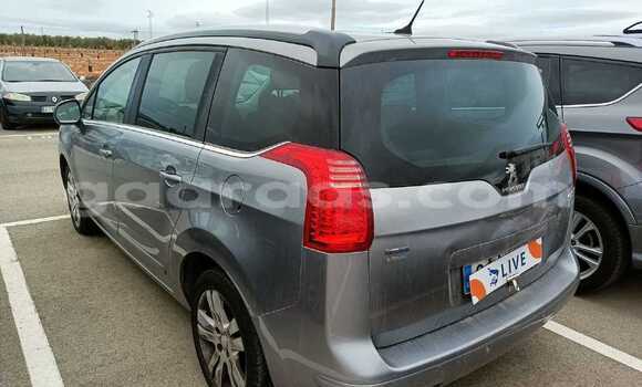 Buy Used Peugeot 3008 Gris de fer Car in Dahra in Louga Buy Used Peugeot 3008 Gris de fer Car in Dahra in Louga