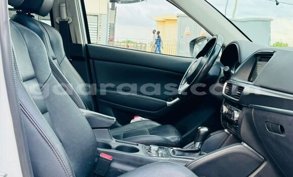 Acheter Occasion Voiture Mazda CX-5 Blanc à Dakar, Dakar Acheter Occasion Voiture Mazda CX-5 Blanc à Dakar, Dakar