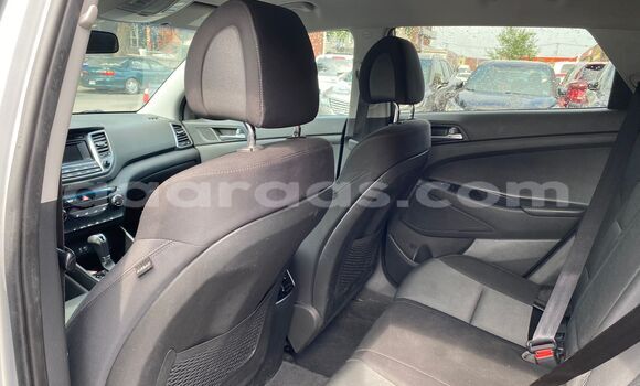 Acheter Occasion Voiture Hyundai Tucson Gris à Dakar, Dakar Acheter Occasion Voiture Hyundai Tucson Gris à Dakar, Dakar