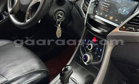 Buy Used Hyundai Avante Silver Car in Dakar in Dakar Buy Used Hyundai Avante Silver Car in Dakar in Dakar