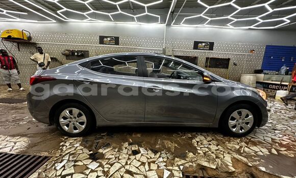 Dieundeu Occasion Hyundai Avante Beige Auto in Dakar in Dakar Dieundeu Occasion Hyundai Avante Beige Auto in Dakar in Dakar