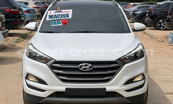 Dieundeu Beess Hyundai Tucson White Auto in Dakar in Dakar