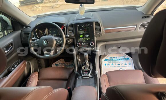 Buy Used Renault Koleos White Car in Dakar in Dakar Buy Used Renault Koleos White Car in Dakar in Dakar