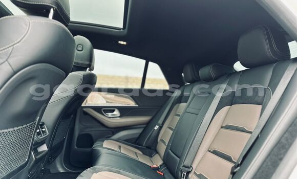 Buy Import Mercedes‒Benz GLE White Car in Dakar in Dakar Buy Import Mercedes‒Benz GLE White Car in Dakar in Dakar