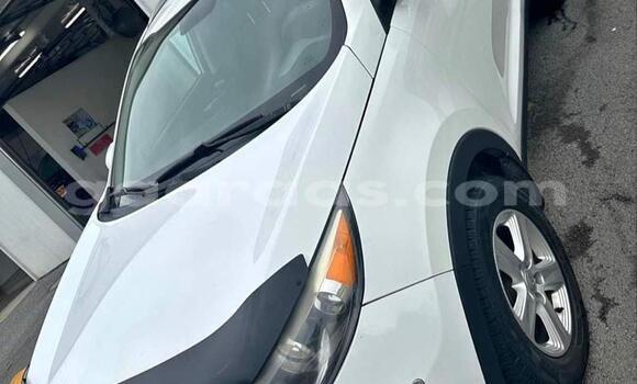 Acheter Import Voiture Kia Sportage Blanc à Dakar, Dakar Acheter Import Voiture Kia Sportage Blanc à Dakar, Dakar