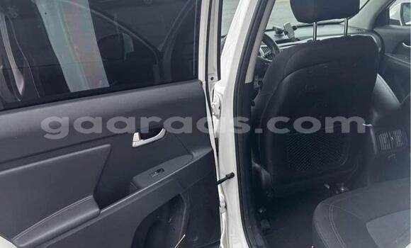 Acheter Import Voiture Kia Sportage Blanc à Dakar, Dakar Acheter Import Voiture Kia Sportage Blanc à Dakar, Dakar