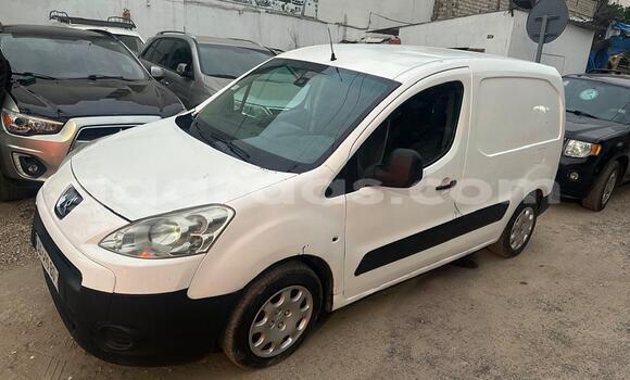 Acheter Occasion Voiture Peugeot Partner Blanc à Dakar, Dakar Acheter Occasion Voiture Peugeot Partner Blanc à Dakar, Dakar