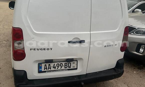 Acheter Occasion Voiture Peugeot Partner Blanc à Dakar, Dakar Acheter Occasion Voiture Peugeot Partner Blanc à Dakar, Dakar
