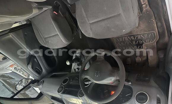 Acheter Occasion Voiture Peugeot Partner Blanc à Dakar, Dakar Acheter Occasion Voiture Peugeot Partner Blanc à Dakar, Dakar