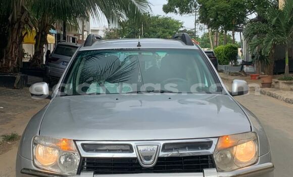Dieundeu Occasion Renault Duster Beige Auto in Dakar in Dakar