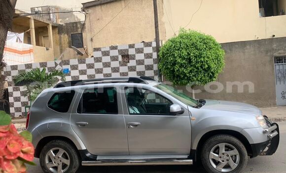 Dieundeu Occasion Renault Duster Beige Auto in Dakar in Dakar Dieundeu Occasion Renault Duster Beige Auto in Dakar in Dakar