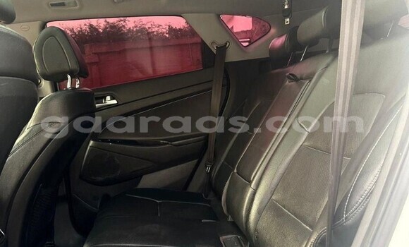 Acheter Occasion Voiture Hyundai Tucson Blanc à Dakar, Dakar Acheter Occasion Voiture Hyundai Tucson Blanc à Dakar, Dakar