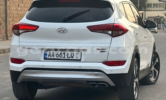 Acheter Occasion Voiture Hyundai Tucson Blanc à Dakar, Dakar Acheter Occasion Voiture Hyundai Tucson Blanc à Dakar, Dakar