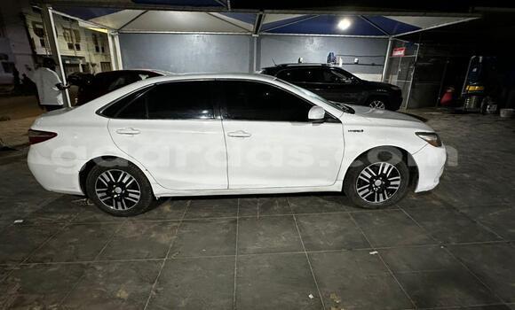 Dieundeu Occasion Toyota Camry White Auto in Dakar in Dakar Dieundeu Occasion Toyota Camry White Auto in Dakar in Dakar