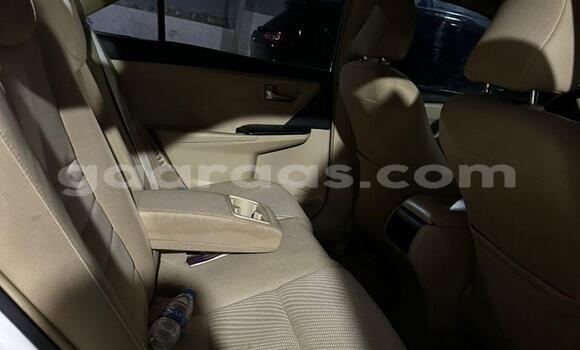 Dieundeu Occasion Toyota Camry White Auto in Dakar in Dakar Dieundeu Occasion Toyota Camry White Auto in Dakar in Dakar