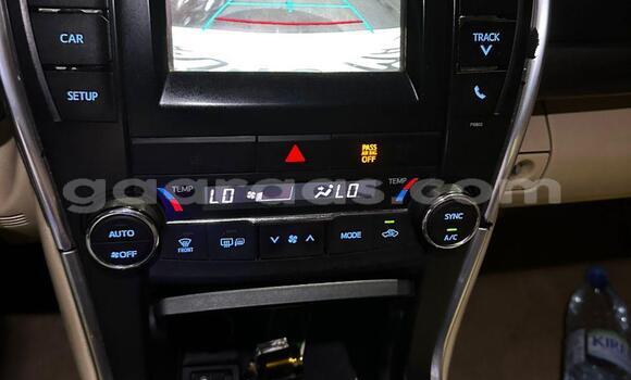 Dieundeu Occasion Toyota Camry White Auto in Dakar in Dakar Dieundeu Occasion Toyota Camry White Auto in Dakar in Dakar