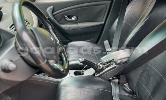 Dieundeu Occasion Renault Megane Black Auto in Dakar in Dakar Dieundeu Occasion Renault Megane Black Auto in Dakar in Dakar