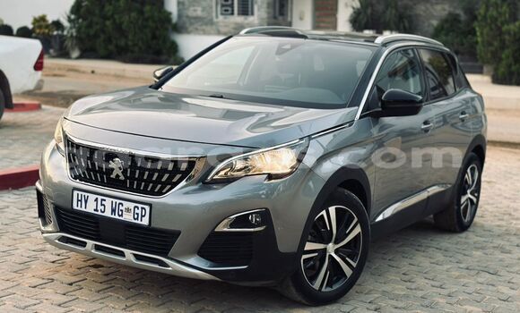 Buy Import Peugeot 3008 Green Car in Dakar in Dakar Buy Import Peugeot 3008 Green Car in Dakar in Dakar
