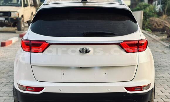 Buy Import Kia Sportage White Car in Dakar in Dakar Buy Import Kia Sportage White Car in Dakar in Dakar