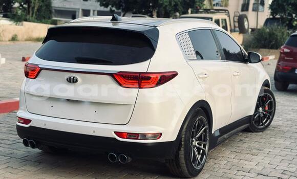 Buy Import Kia Sportage White Car in Dakar in Dakar Buy Import Kia Sportage White Car in Dakar in Dakar