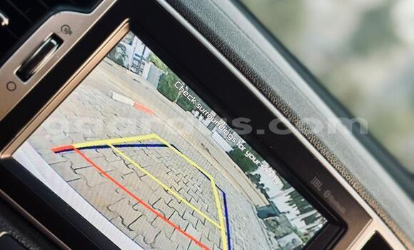 Buy Import Kia Sportage White Car in Dakar in Dakar Buy Import Kia Sportage White Car in Dakar in Dakar