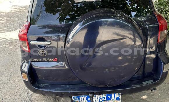 Dieundeu Occasion Toyota RAV4 Blue Auto in Dakar in Dakar Dieundeu Occasion Toyota RAV4 Blue Auto in Dakar in Dakar