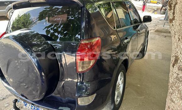 Dieundeu Occasion Toyota RAV4 Blue Auto in Dakar in Dakar Dieundeu Occasion Toyota RAV4 Blue Auto in Dakar in Dakar