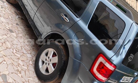 Acheter Occasion Voiture Ford Escape Bleu à Dakar, Dakar Acheter Occasion Voiture Ford Escape Bleu à Dakar, Dakar