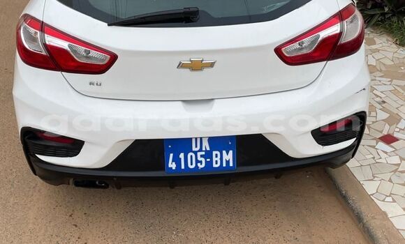 Buy Used Chevrolet Cruze White Car in Dakar in Dakar Buy Used Chevrolet Cruze White Car in Dakar in Dakar