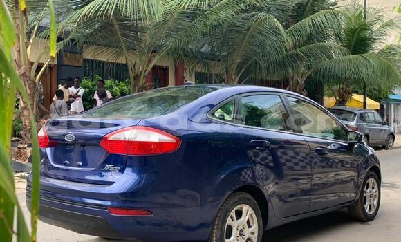 Acheter Occasion Voiture Ford Fiesta Bleu à Dakar, Dakar Acheter Occasion Voiture Ford Fiesta Bleu à Dakar, Dakar
