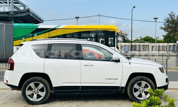Dieundeu Occasion Jeep Compass White Auto in Dakar in Dakar Dieundeu Occasion Jeep Compass White Auto in Dakar in Dakar