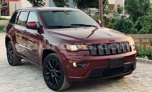 Dieundeu Imported Jeep Grand Cherokee Red Auto in Dakar in Dakar Dieundeu Imported Jeep Grand Cherokee Red Auto in Dakar in Dakar