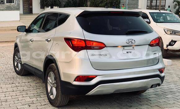 Buy Import Hyundai Santa Fe Silver Car in Dakar in Dakar Buy Import Hyundai Santa Fe Silver Car in Dakar in Dakar
