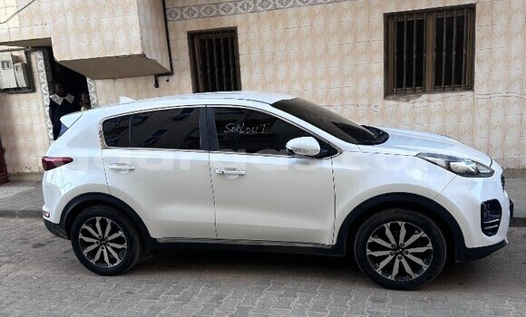 Buy Used Kia Sportage White Car in Dakar in Dakar Buy Used Kia Sportage White Car in Dakar in Dakar