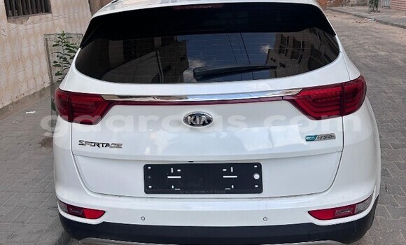Buy Used Kia Sportage White Car in Dakar in Dakar Buy Used Kia Sportage White Car in Dakar in Dakar