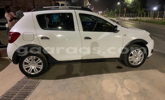 Dieundeu Occasion Dacia Sandero White Auto in Dakar in Dakar Dieundeu Occasion Dacia Sandero White Auto in Dakar in Dakar