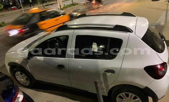 Dieundeu Occasion Dacia Sandero White Auto in Dakar in Dakar Dieundeu Occasion Dacia Sandero White Auto in Dakar in Dakar