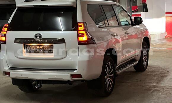 Acheter Occasion Voiture Toyota Prado Blanc à Dakar, Dakar Acheter Occasion Voiture Toyota Prado Blanc à Dakar, Dakar
