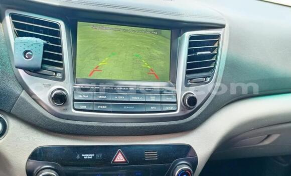 Dieundeu Occasion Hyundai Tucson Blue Auto in Dakar in Dakar Dieundeu Occasion Hyundai Tucson Blue Auto in Dakar in Dakar