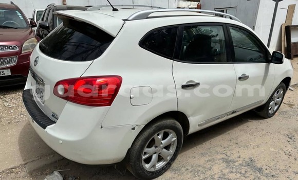 Dieundeu Occasion Nissan Rogue White Auto in Dakar in Dakar Dieundeu Occasion Nissan Rogue White Auto in Dakar in Dakar