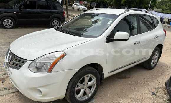 Dieundeu Occasion Nissan Rogue White Auto in Dakar in Dakar Dieundeu Occasion Nissan Rogue White Auto in Dakar in Dakar