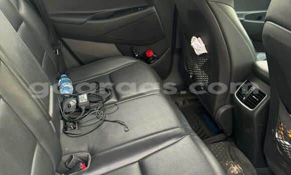 Buy Used Hyundai Tucson White Car in Dakar in Dakar Buy Used Hyundai Tucson White Car in Dakar in Dakar