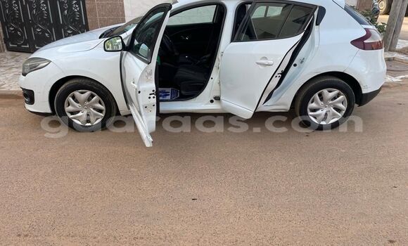 Buy Used Renault Megane White Car in Dakar in Dakar Buy Used Renault Megane White Car in Dakar in Dakar
