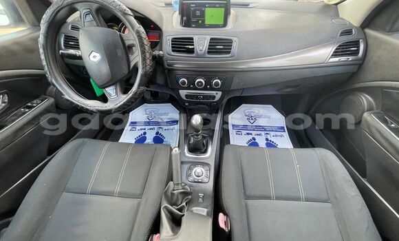 Buy Used Renault Megane White Car in Dakar in Dakar Buy Used Renault Megane White Car in Dakar in Dakar