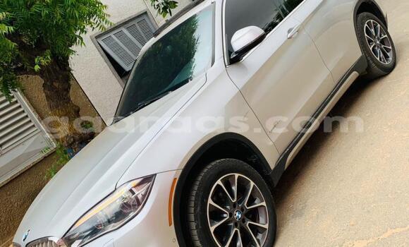 Dieundeu Occasion BMW X5 Silver Auto in Dakar in Dakar Dieundeu Occasion BMW X5 Silver Auto in Dakar in Dakar