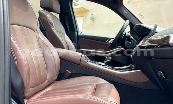 Dieundeu Occasion BMW X5 White Auto in Dakar in Dakar Dieundeu Occasion BMW X5 White Auto in Dakar in Dakar