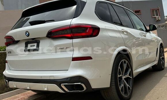 Dieundeu Occasion BMW X5 White Auto in Dakar in Dakar Dieundeu Occasion BMW X5 White Auto in Dakar in Dakar