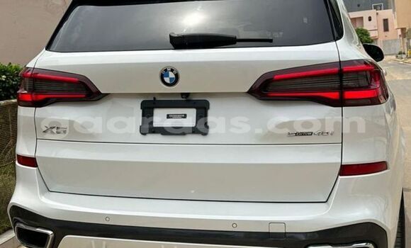 Dieundeu Occasion BMW X5 White Auto in Dakar in Dakar Dieundeu Occasion BMW X5 White Auto in Dakar in Dakar