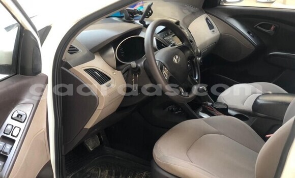 Acheter Occasion Voiture Hyundai Tucson Blanc à Dakar, Dakar Acheter Occasion Voiture Hyundai Tucson Blanc à Dakar, Dakar